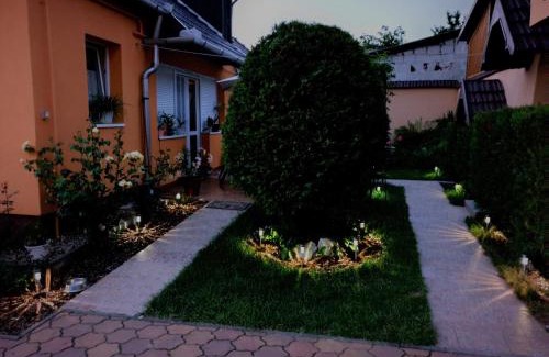 Felsotarkany House | Bihari Vendégház