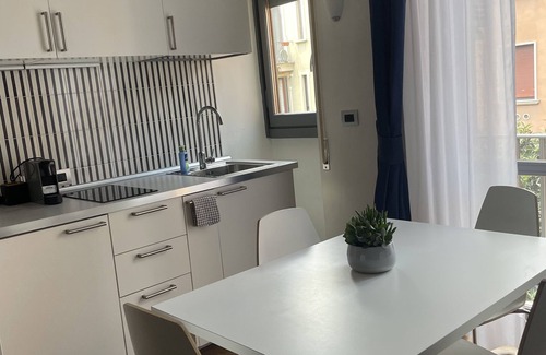 De Angeli Apartment | Bijou - Cozy studio apartment in Milan Center - City Life