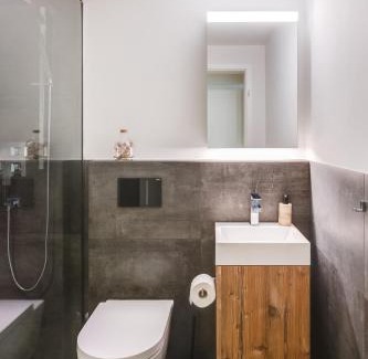 Faulensee Apartment | Bijou Lake Side - mit Seesicht und Privatstrand