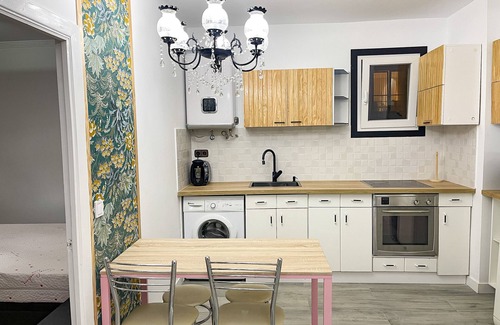 Barakaldo Apartment | Bilbao/Barakaldo 15 min Bec (B2)