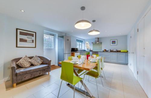 Knodishall House | Billeaford Barn