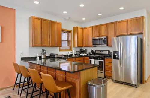 Wicker Park Apartment | Billiards Patio Parking