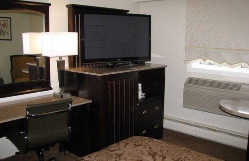 Quesnel Hotel | Billy Barker Casino Hotel