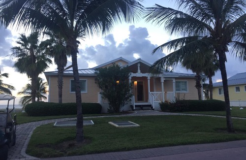 Alice Town House | Bimini Bay Resort and Marina/Oceanfront Luxury 4 bedroom Villa