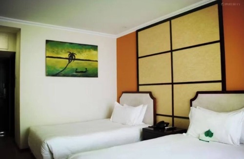 Freetown House | bintumani hotel