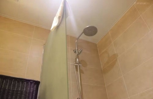 Freetown House | bintumani hotel