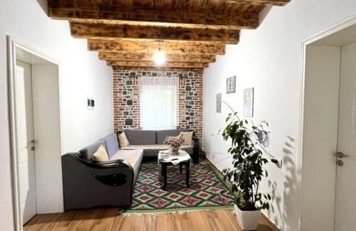 Librazhd Bed & Breakfast | Biona Farm : Basic Triple Roomn