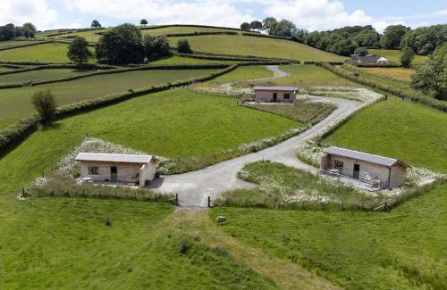 Caersws House | Birch Banc Retreats - Glyn-Haul, New Enc Decking