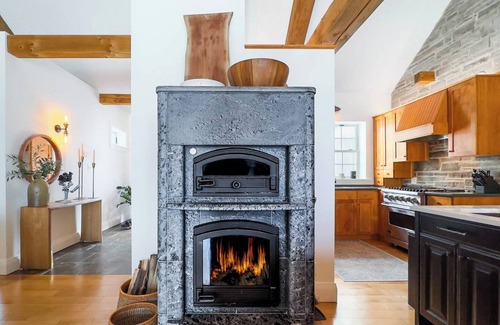 Ashfield-Colborne-Wawanosh Cottage | Birch Beach Lake House-Hottub Sauna Lake Access