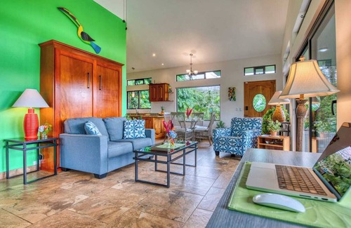 Tronadora House | Birder’s Paradise, Dazzling Lake & Volcano Views!