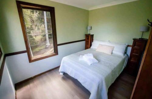 Palmwoods Ski Chalet | Birdsong Train Carriage Cabin with Outdoor Bath
