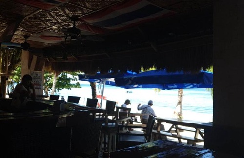 Danao Hotel | birdwatchers beachfront hotel panglao