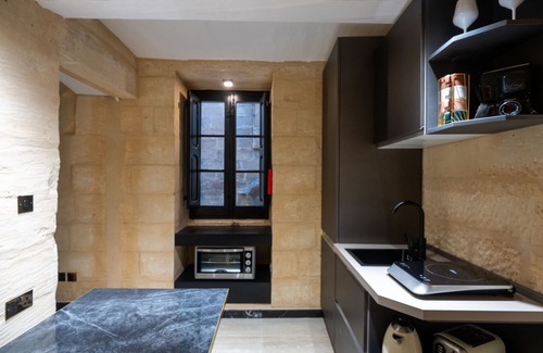 Birgu House | Birgu Boutique Stay | Private Hot Tub & Cinema