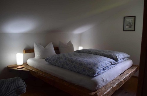 Falkenfels Ski Chalet | Birken Chalet