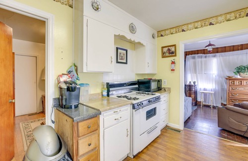 Shannon House | Birmingham Home w/Yard ~ 7 Mi to Downtown!