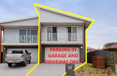 Anna Bay House | Birubi Breezes, 2/7 Fitzroy St - Large Duplex with Air Con, WIFI & 5 minute walk to the beach