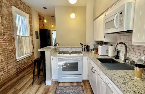 Bisbee Apartment | Bisbee Brownstone Suites