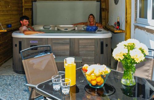Bishops Tawton House | BISHOPS TAWTON SNOWDROP COTTAGE 3 Bedrooms