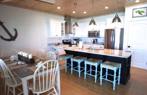 Green Turtle Cay House | Bita Breeze - Beautiful Beachfront Home on Green Turtle Cay