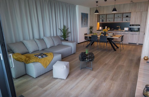 Siofok Aranypart Apartment | BJ81 Suite Hotel
