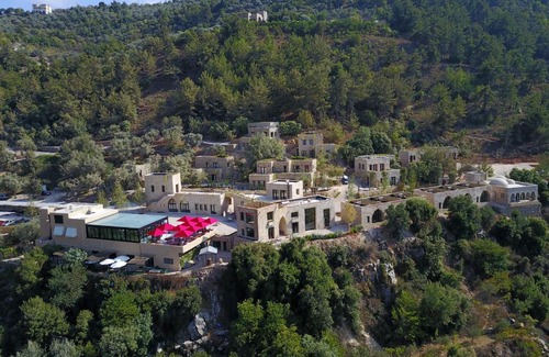 Deir Dourite Hotel | Bkerzay