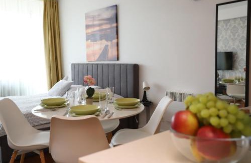 Balatonlelle Apartment | BL Lakeview Apartman with Pool