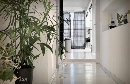 Tel Aviv City Center Apartment | Black and white