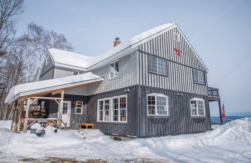Corinth House | Black Bear Lodge in the mountains of Corinth Vermont