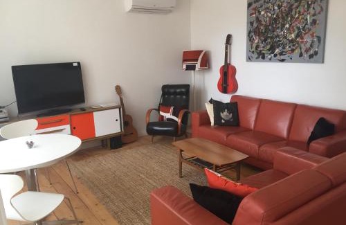 Greenways Landing House | Black Cat Retreat holiday home