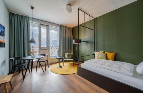 Bruhl-Guterbahnhof Apartment | Black F House - Serviced Apartments