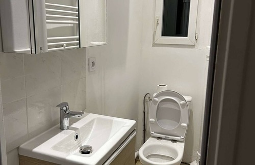 Le Blanc-Mesnil Apartment | BLACK GOLD RENTAL