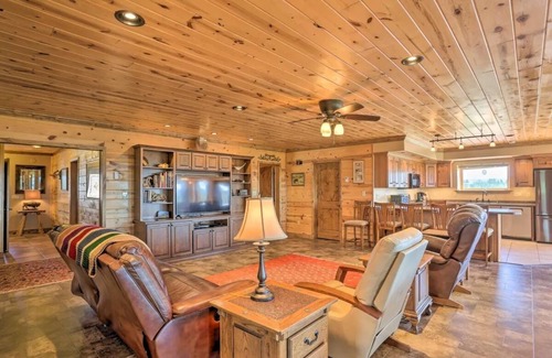 Hot Springs Resort | Black Hills 8-bedroom resort with VIEWS, Privacy, Tranquil, Wind Cave, Game room