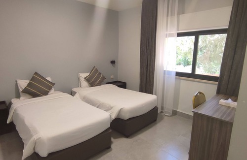 Madaba Hotel | Black Iris Hotel