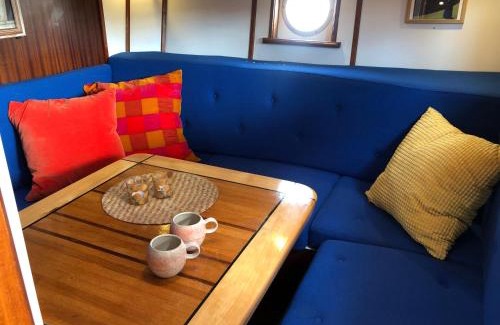 Faroe Islands Boat Rental | Black-Lady