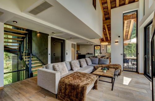 Les Tines Ski Chalet | Black Pearl