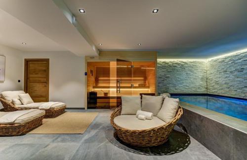 Les Tines Ski Chalet | Black Pearl