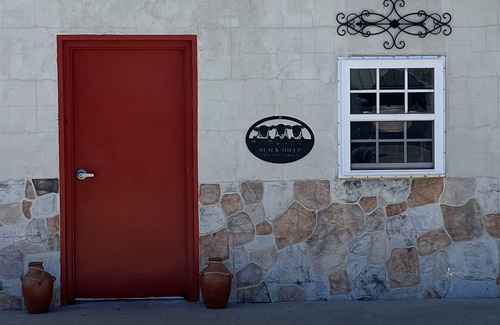 Boswell Apartment | Black Sheep Farm and Gardens