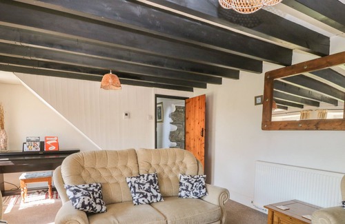 Bolventor Cottage | BLACKADON FARM COTTAGE, pet friendly, with open fire in Bodmin Moor