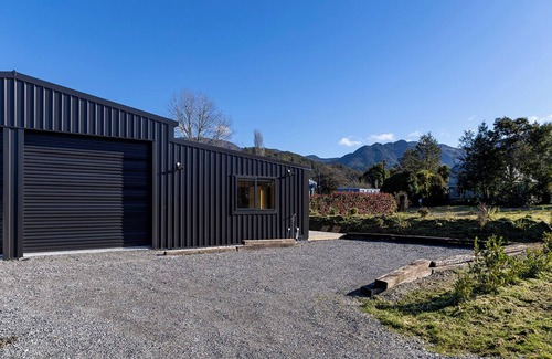 Blackball House | Blackball Connection