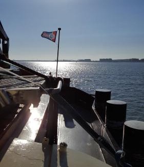 Terneuzen Bed & Breakfast | BlackPearl Boat&Breakfast