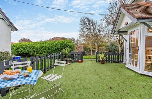 Aberporth House | Blackthorn Cottage - Aberporth