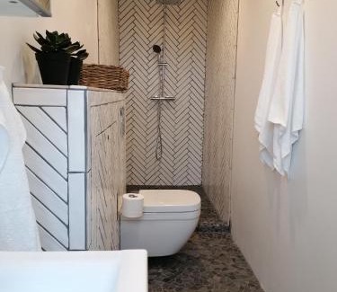 Reykholt House | Blackwood cottage near Geysir