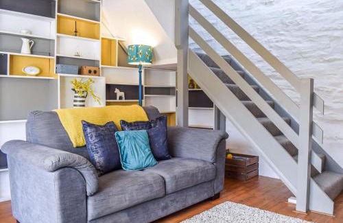 Caersws House | Blaen Y Cwm