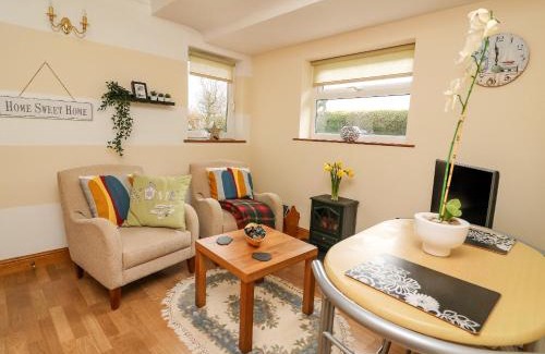 Bethania House | Blaenywawr Annexe
