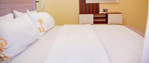 Kireka Bed & Breakfast | Blanket Suites