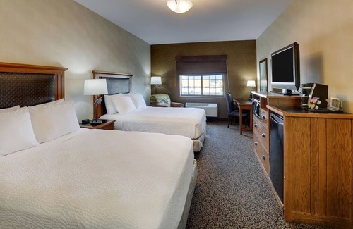 Sioux City Hotel | Blend of History & Comfort: Lodge Stay Near Missouri River, Parking