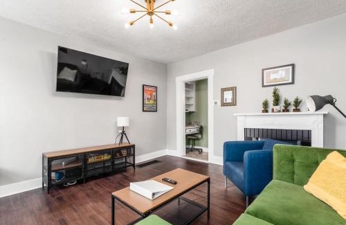German Village House | Blenkner Bungalowgvillagepetsok