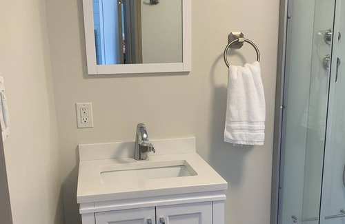 King's Point House | Bliss by da Bay Suite 2