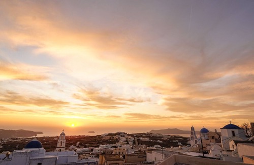 Pyrgos Villa | Bliss Mansion with Swimming Pool, Cave Hot Tube & Sunset view