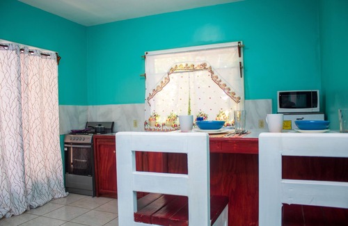 Gibson Bight Apartment | Bliss on the Bay family